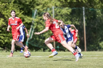 Bild 335 - wBJ Hamburger SV - Hertha BSC : Ergebnis: 5:2